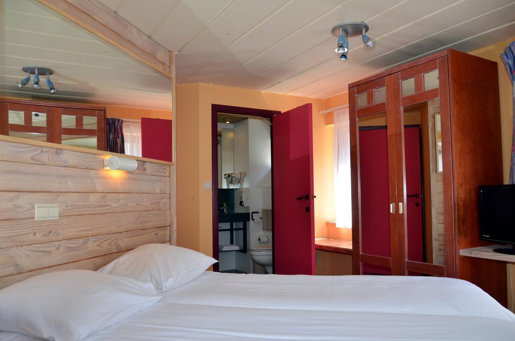 Hotel Les Arcades - La-Roche-En-Ardenne Экстерьер фото